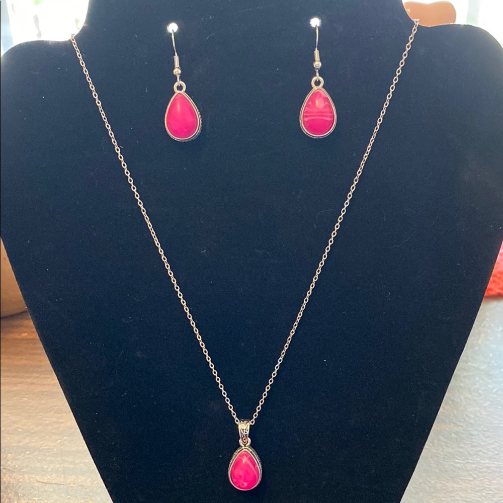 Elegant Pink Jewelry Set